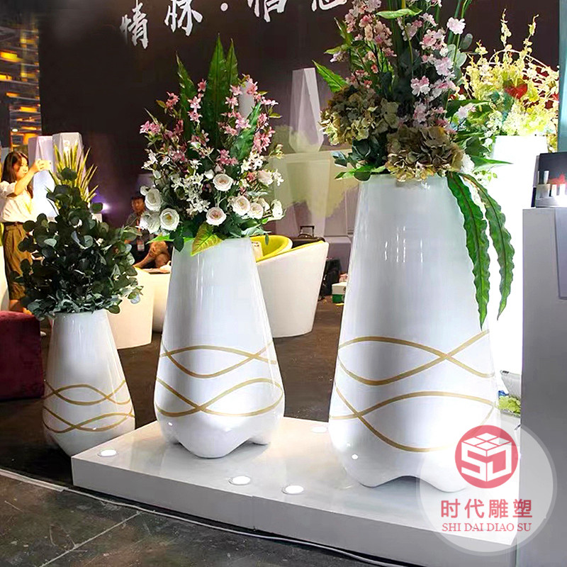 玻璃鋼大花盆商場(chǎng)酒店花器戶(hù)外廣場(chǎng)落地大花瓶組合美陳裝飾大花缽