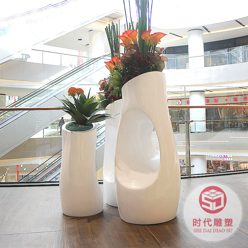 方圳玻璃鋼花盆商場(chǎng)酒店景觀美陳花器售樓中心創(chuàng)意組合式花缽定制
