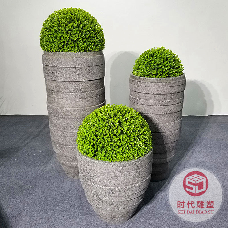 玻璃鋼花盆戶(hù)外長(zhǎng)方形市政公路高架橋懸掛花盆玻璃鋼花箱生產(chǎn)廠家